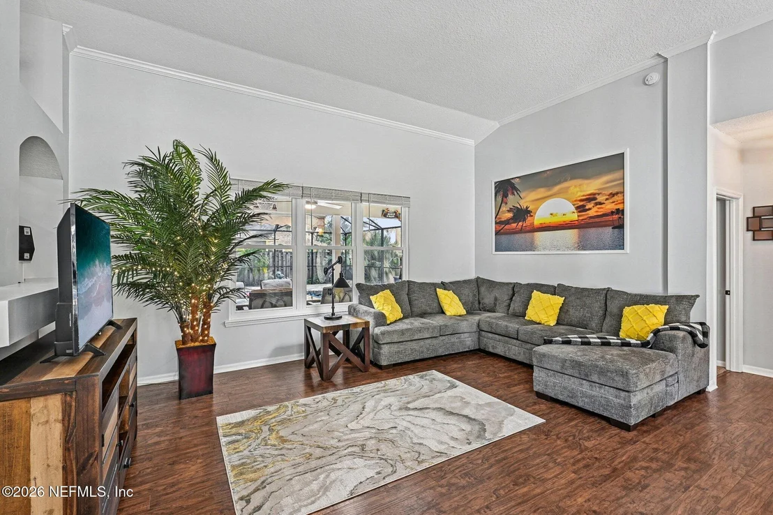 Photo of 404 PIPER Place