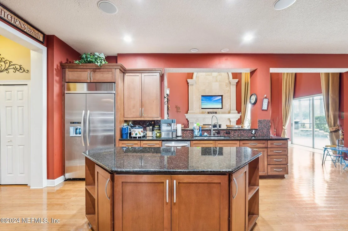Photo of 4007 EAGLE LANDING Parkway