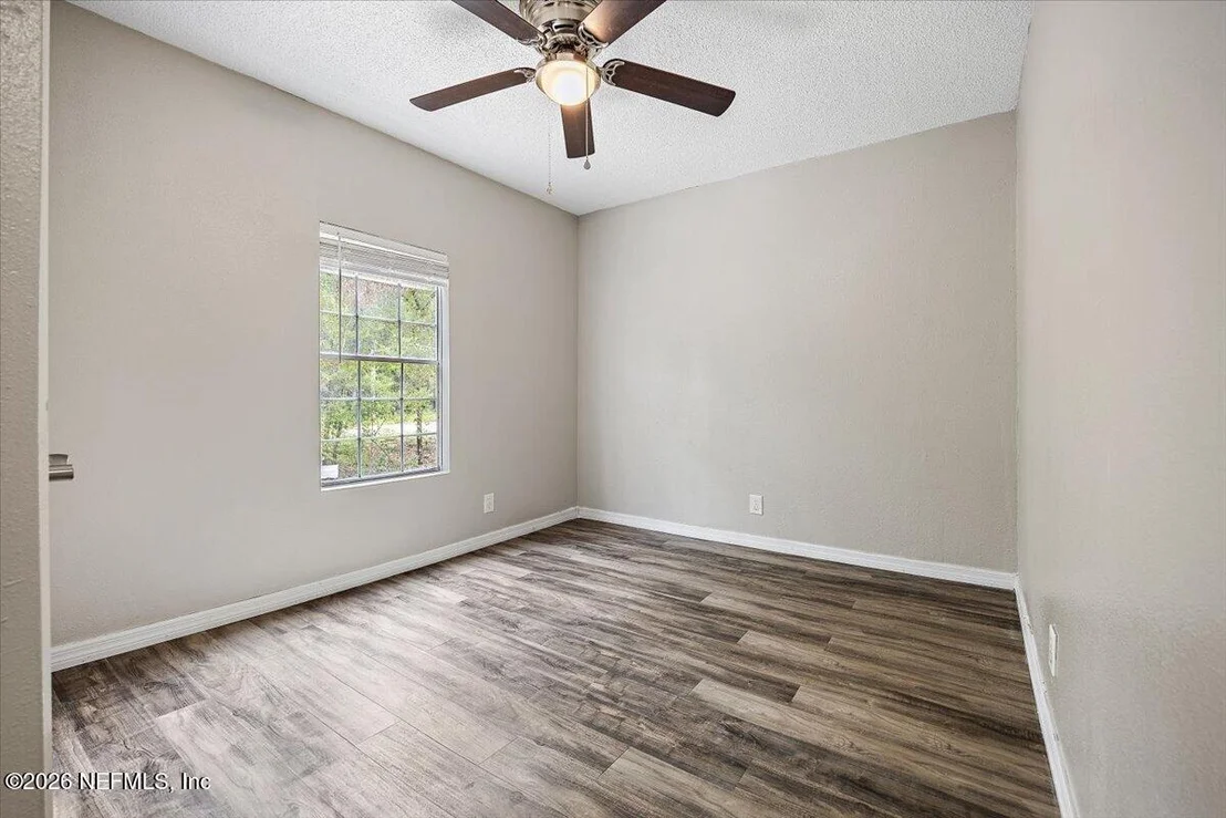Photo of 101 MC CALL Street