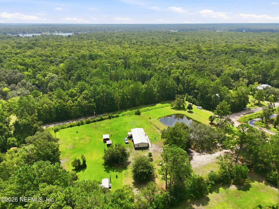Photo of 143 PINE TREE Road