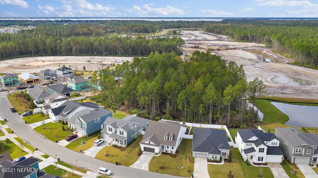 Photo of 105 OAK SHADOW Place