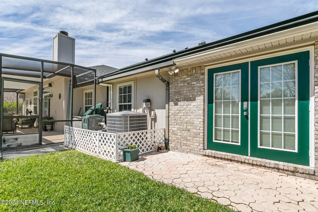 Photo of 128 IVY LAKES Drive