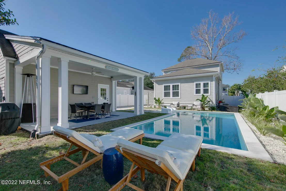 Photo of 3939 PALM Way