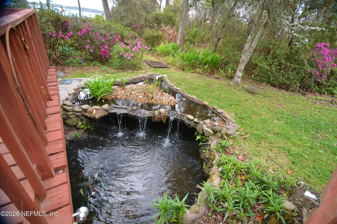 Photo of 176 LAKE Drive