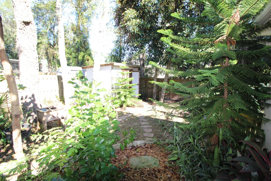 Photo of 237 WISTERIA Road