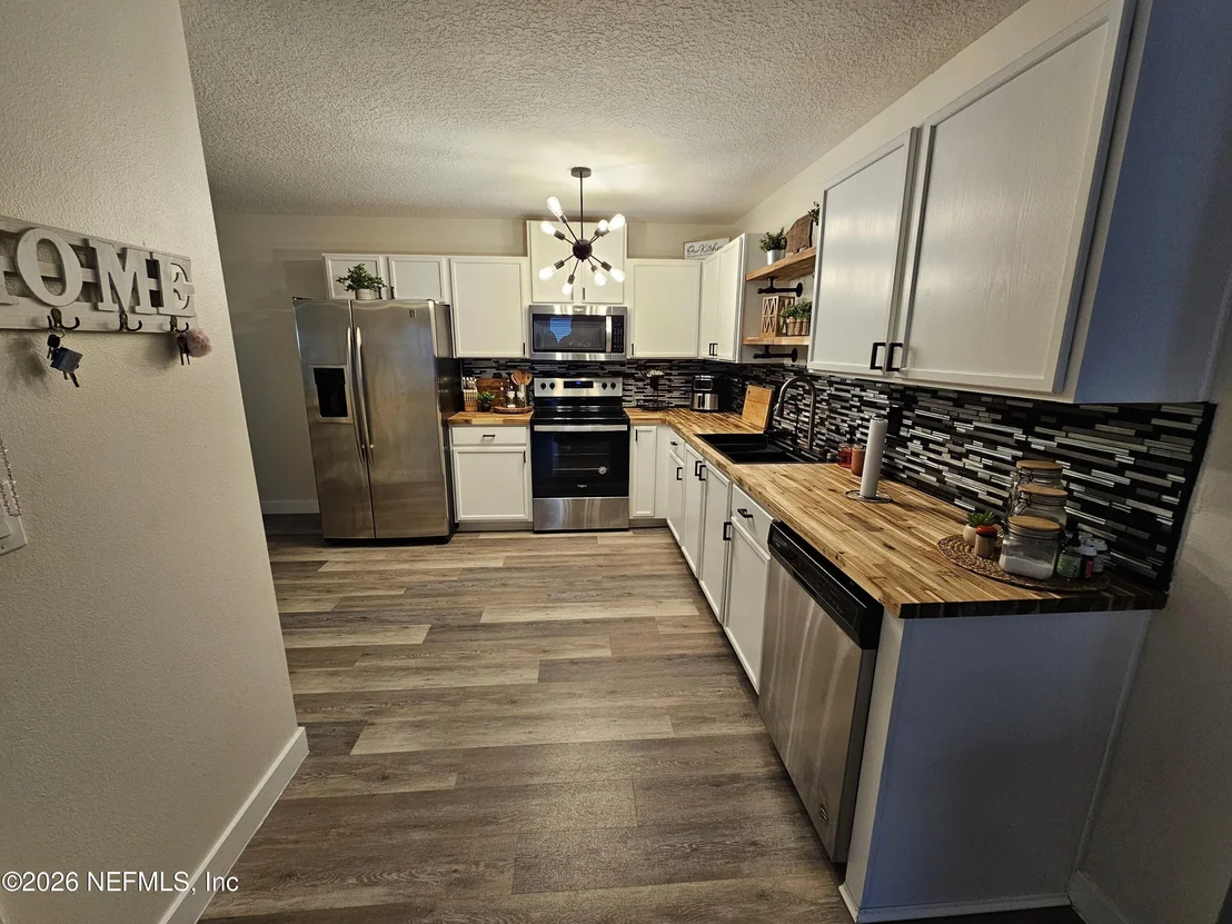 Photo of 5463 OLD COLONY Drive