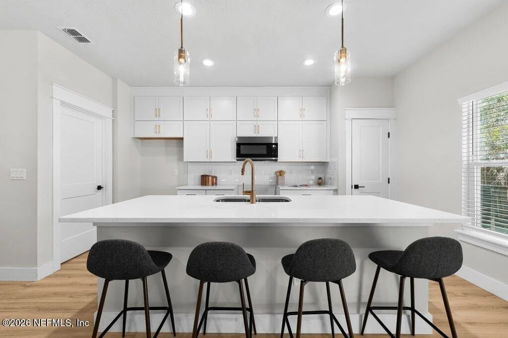 Photo of 8863 HIPPS Road