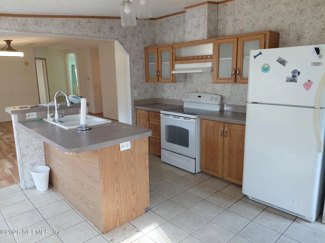 Photo of 426 CARTERET Road