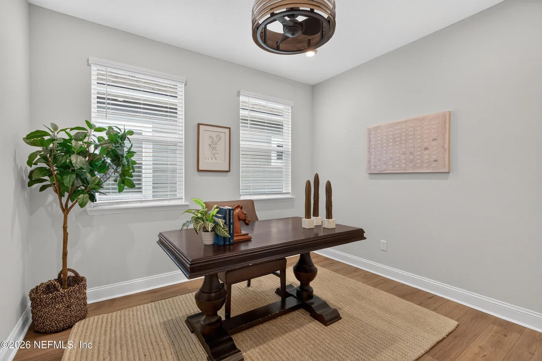 Photo of 359 PINELLAS Way