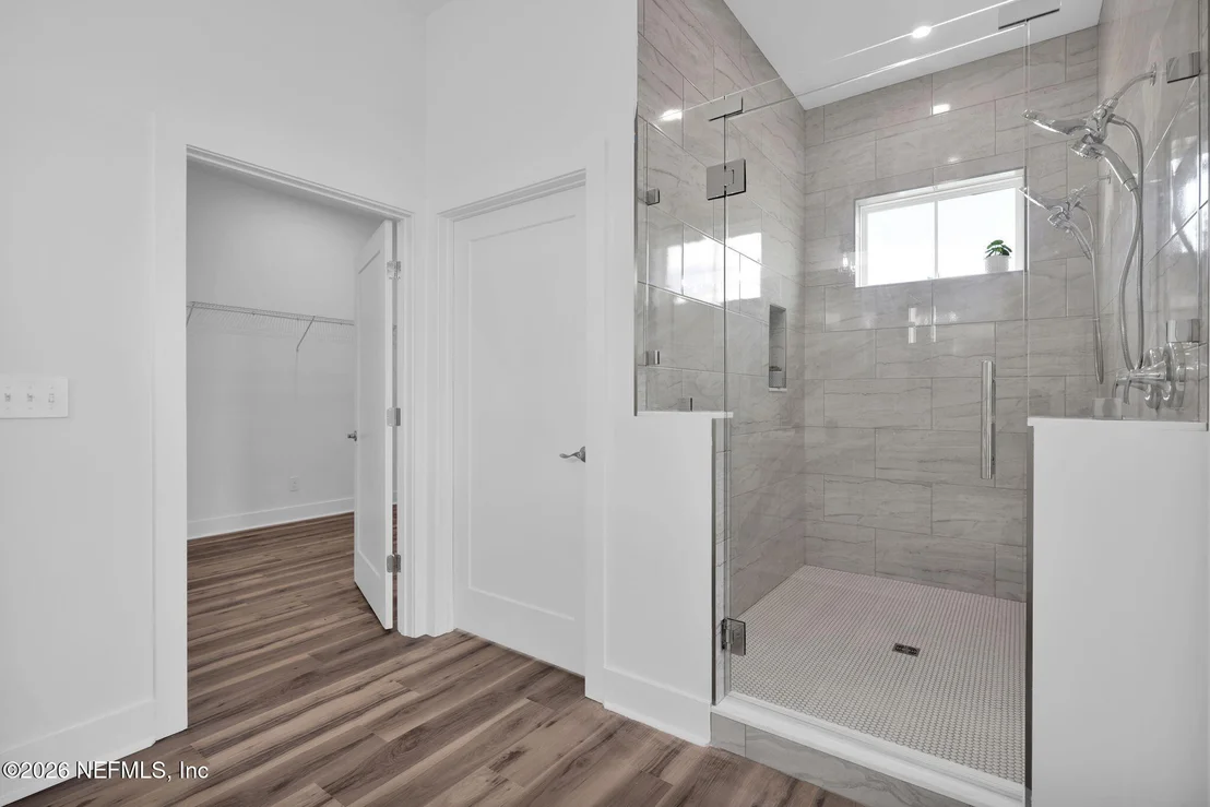 Photo of 6030 HECKSCHER Drive