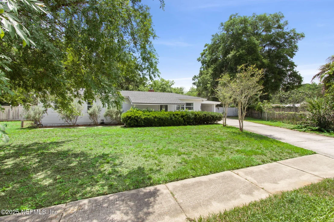 Photo of 2814 PEACH Drive