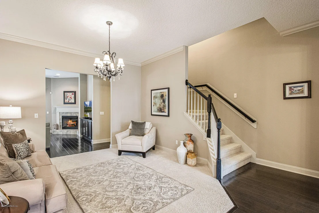 Photo of 428 PAISLEY Place
