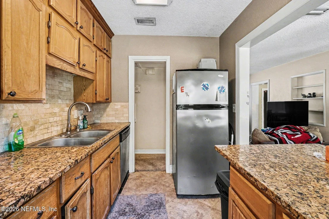 Photo of 527 OGLETHORPE Road