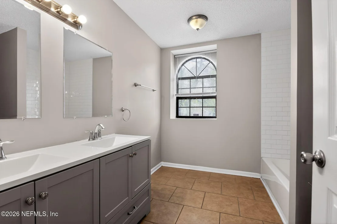 Photo of 1280 INDEPENDENCE Drive