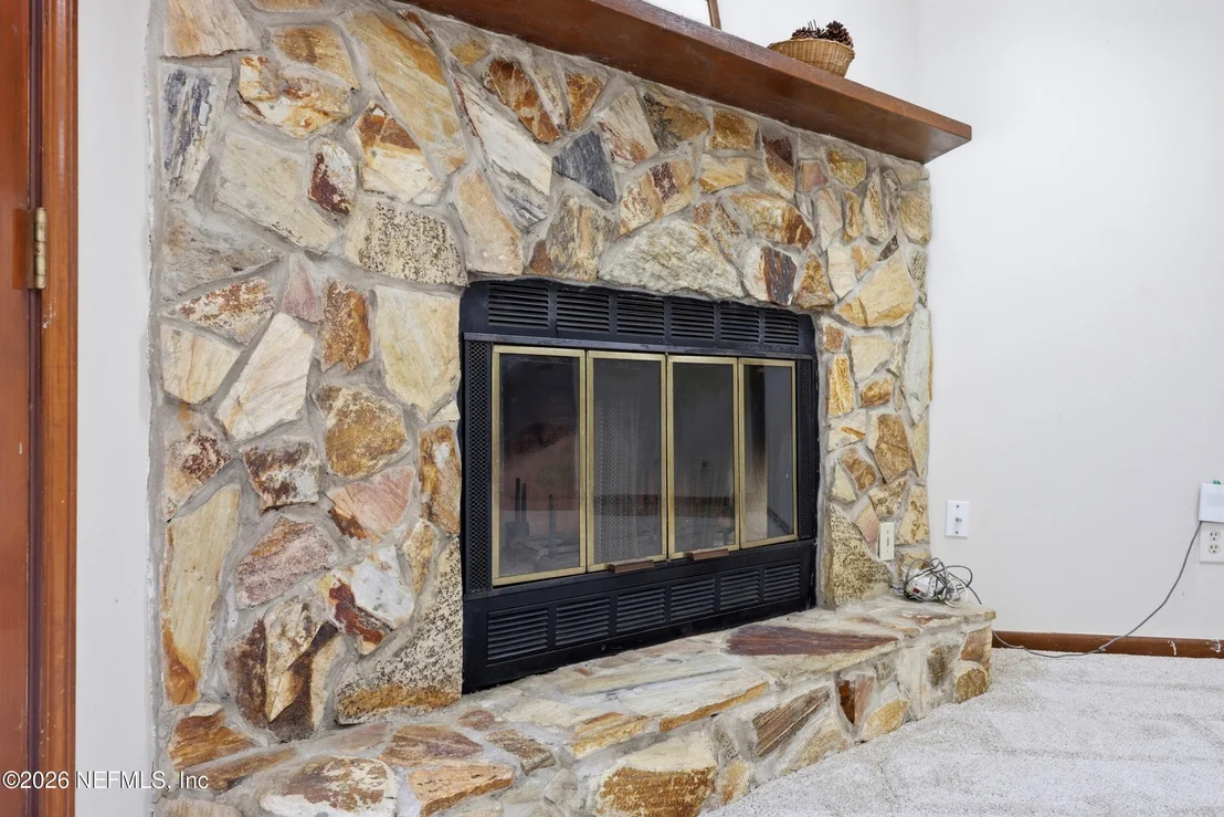 Photo of 1733 HEREFORD Road
