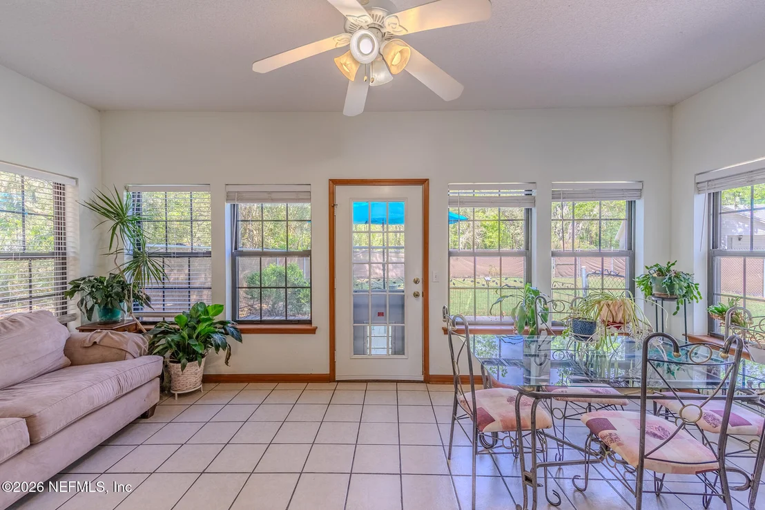 Photo of 1801 LAKE Road