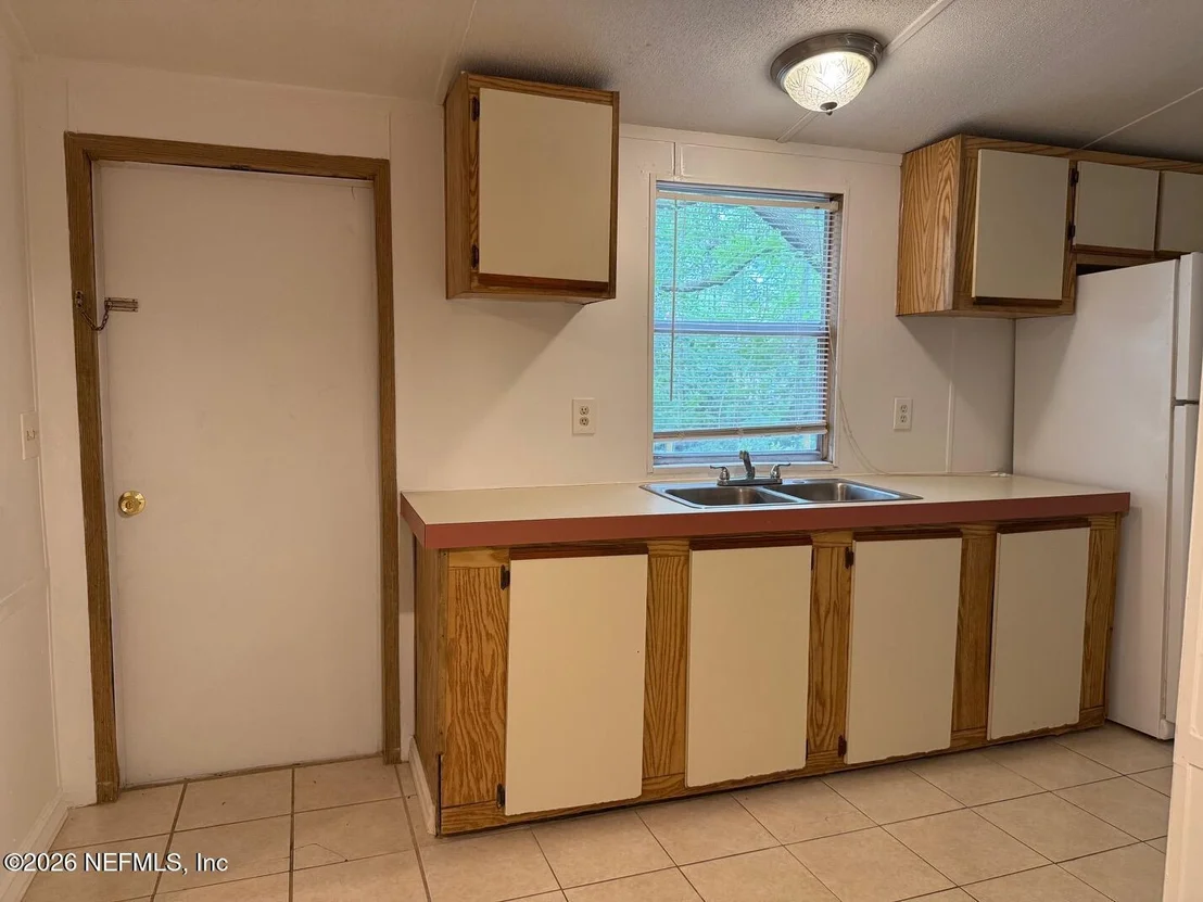 Photo of 8105 COLEE COVE Road