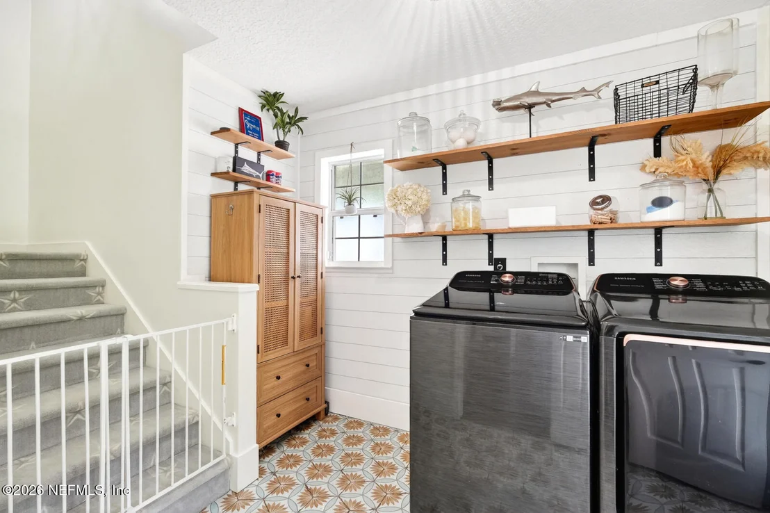 Photo of 105 MARIES Way