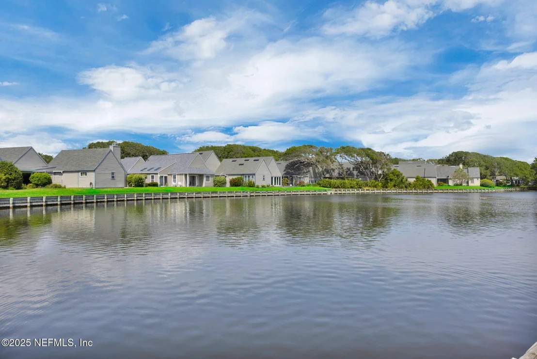 Photo of 107 HAMMOCK Circle