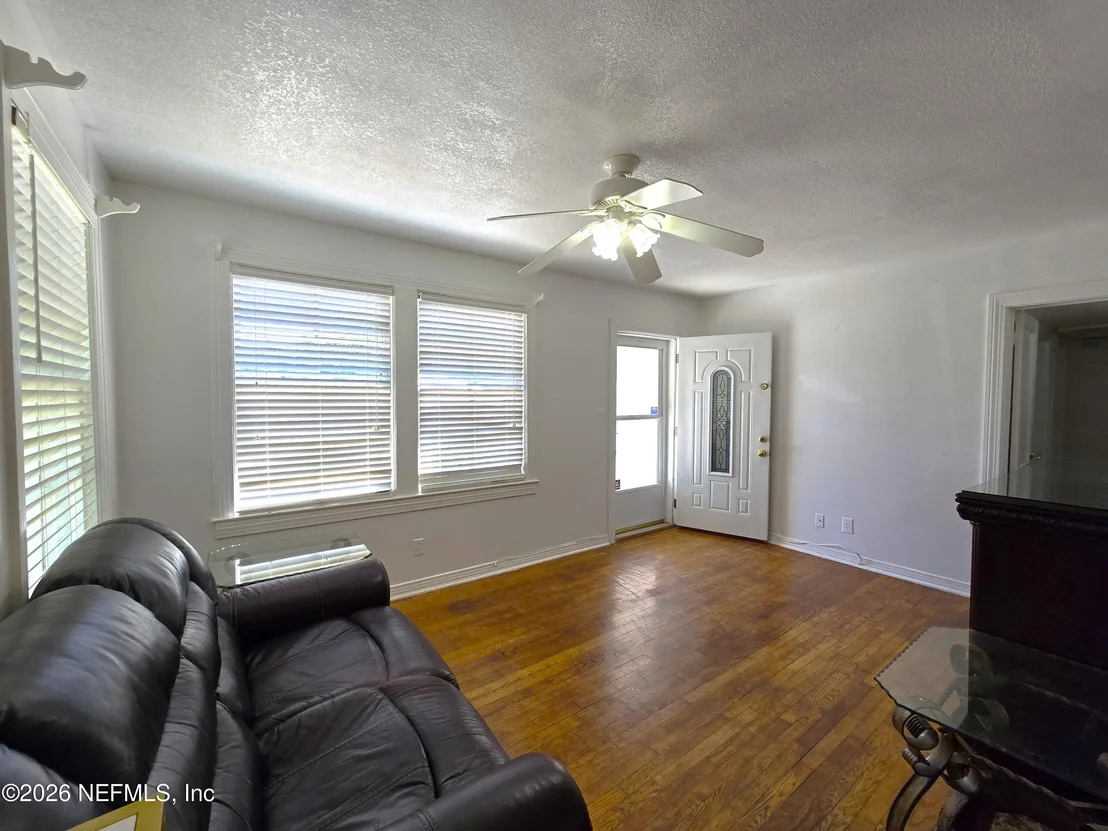 Photo of 2710 SOUTHSIDE Boulevard