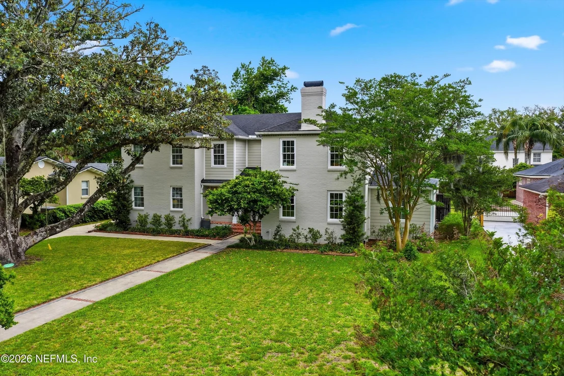 Photo of 1052 HOLLY Lane