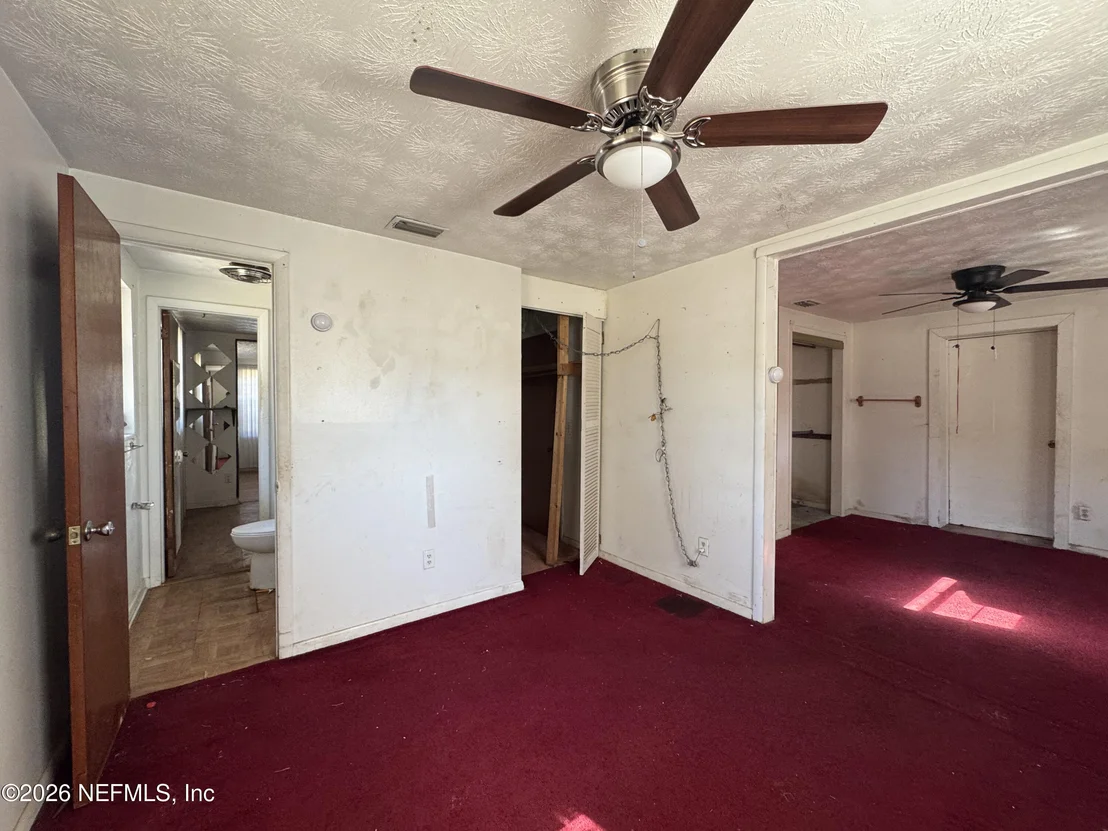 Photo of 2560 ROBERT Street