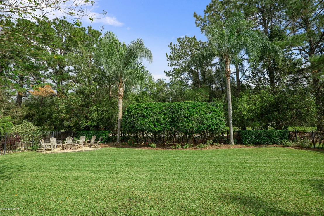 Photo of 1720 E COBBLESTONE Lane