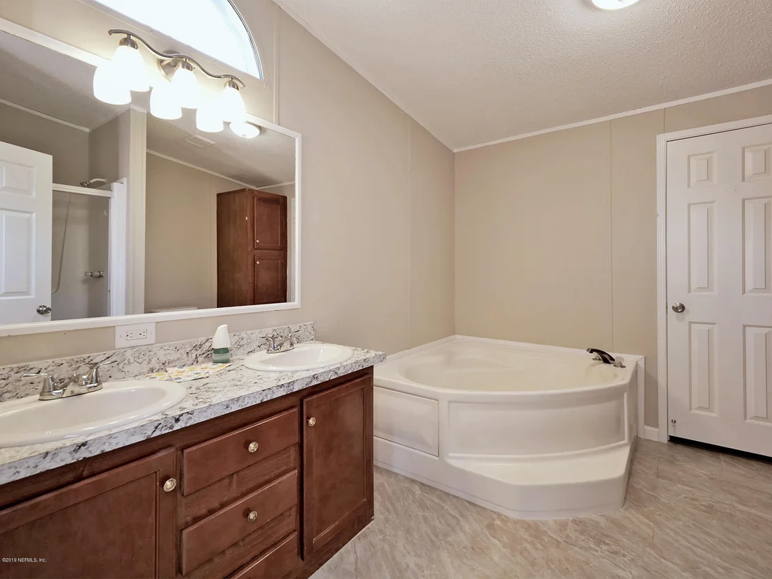 Photo of 7304 BOWDEN Circle