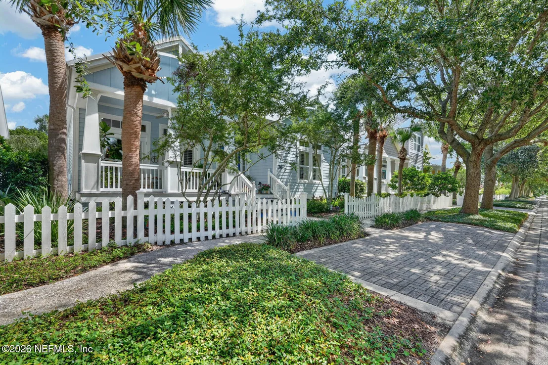 Photo of 136 ISLAND COTTAGE Way
