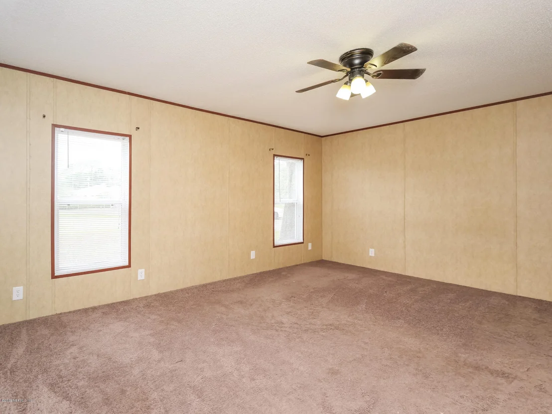 Photo of 1410 STARRATT Road
