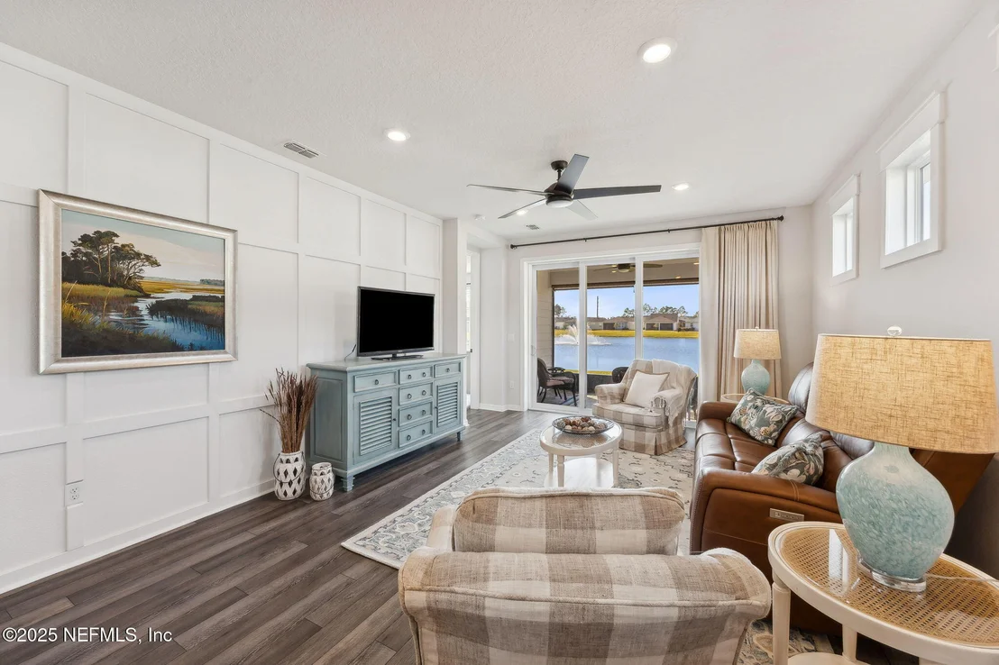 Photo of 671 JUBILEE Circle