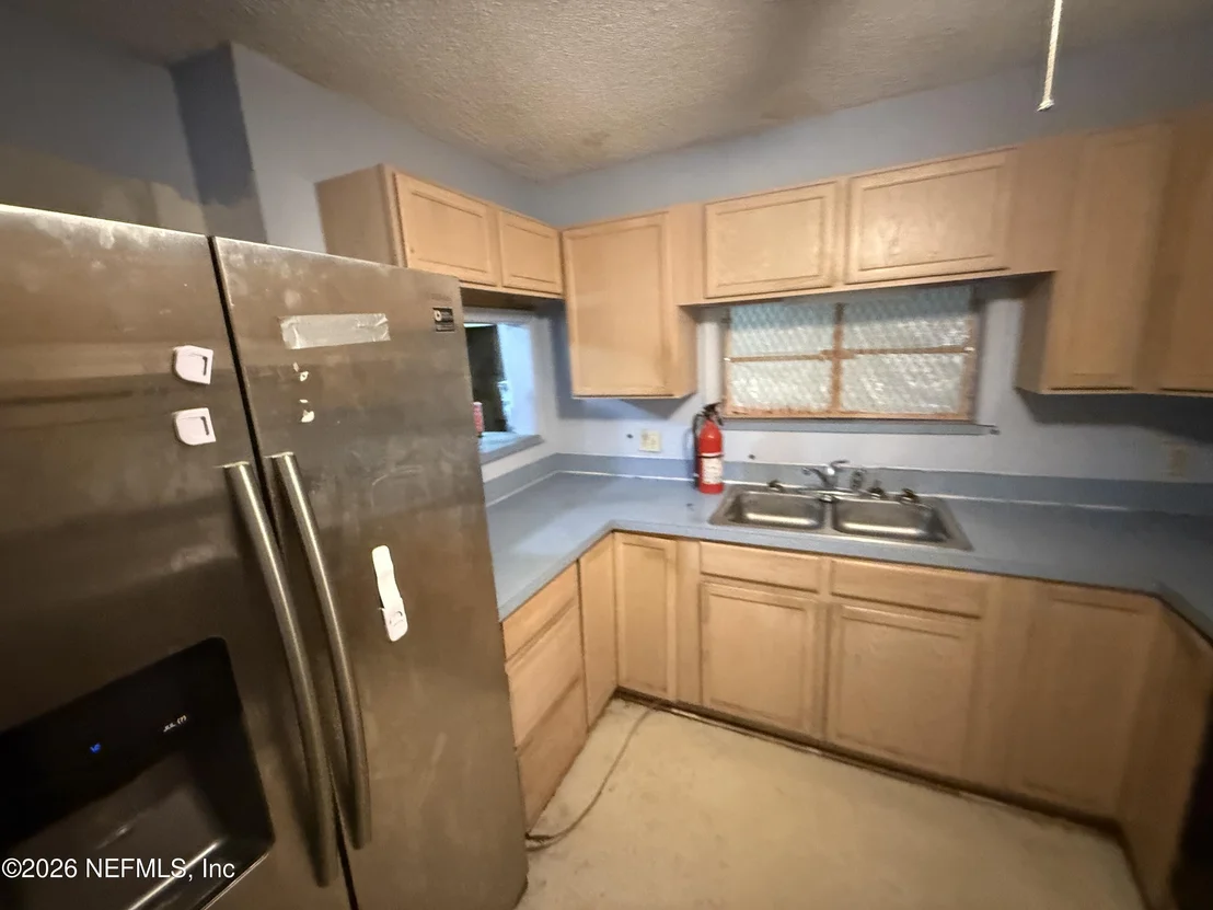 Photo of 6453 SOLANDRA Drive