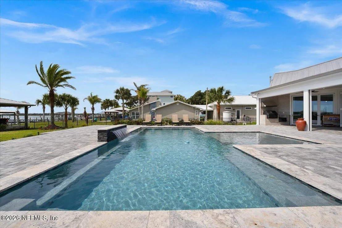 Photo of 9136 HECKSCHER Drive