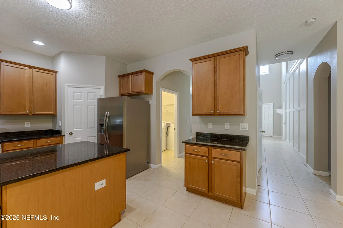 Photo of 869 BATTERSEA Drive
