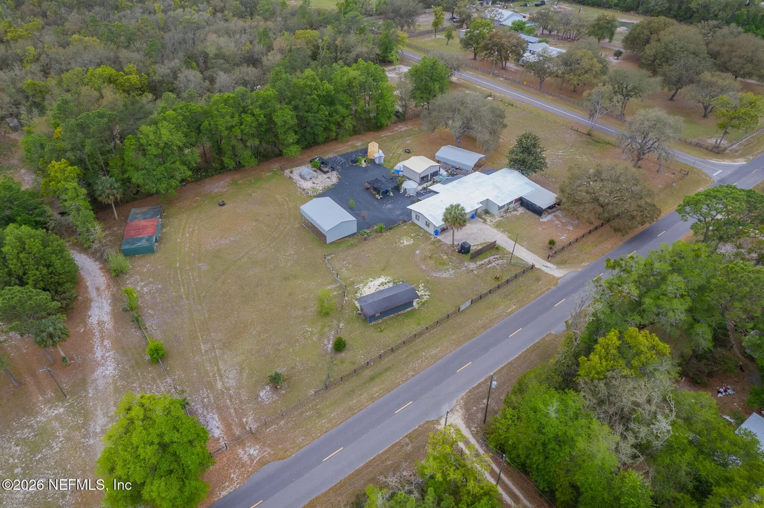 Photo of 239 LYNNE Drive