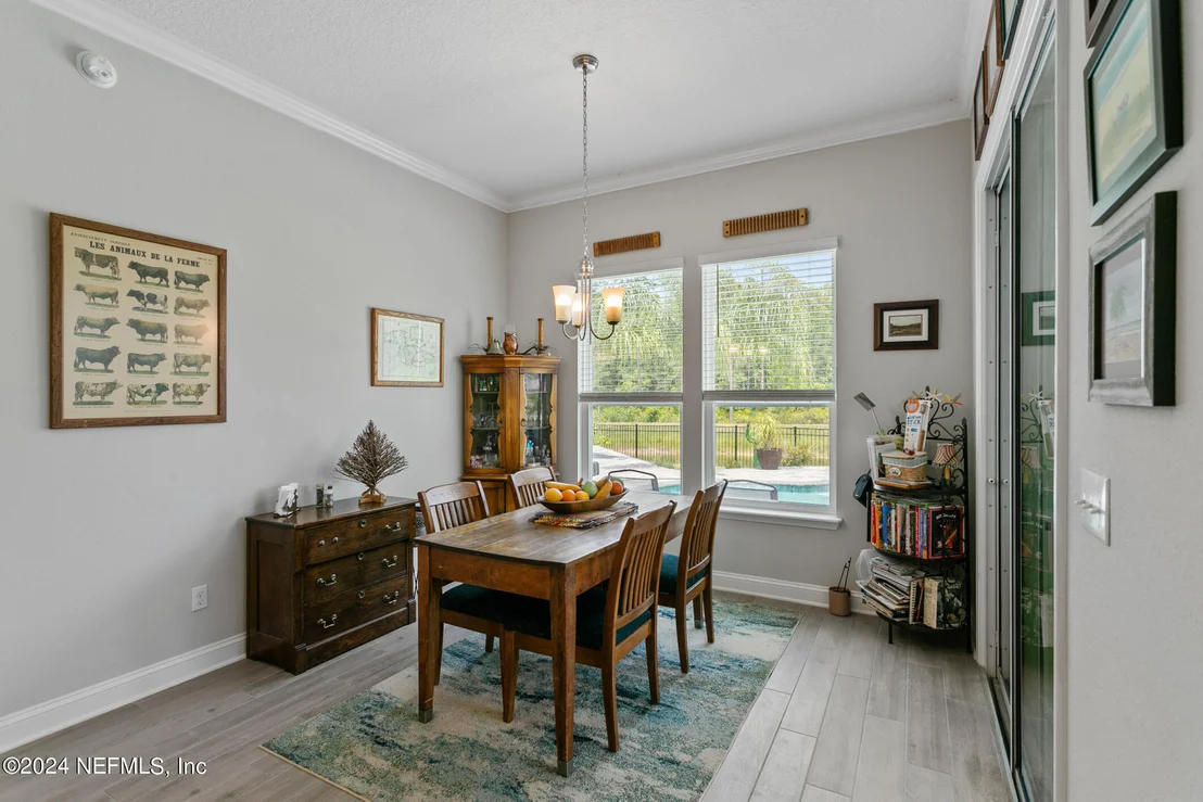 Photo of 362 CEDARSTONE Way