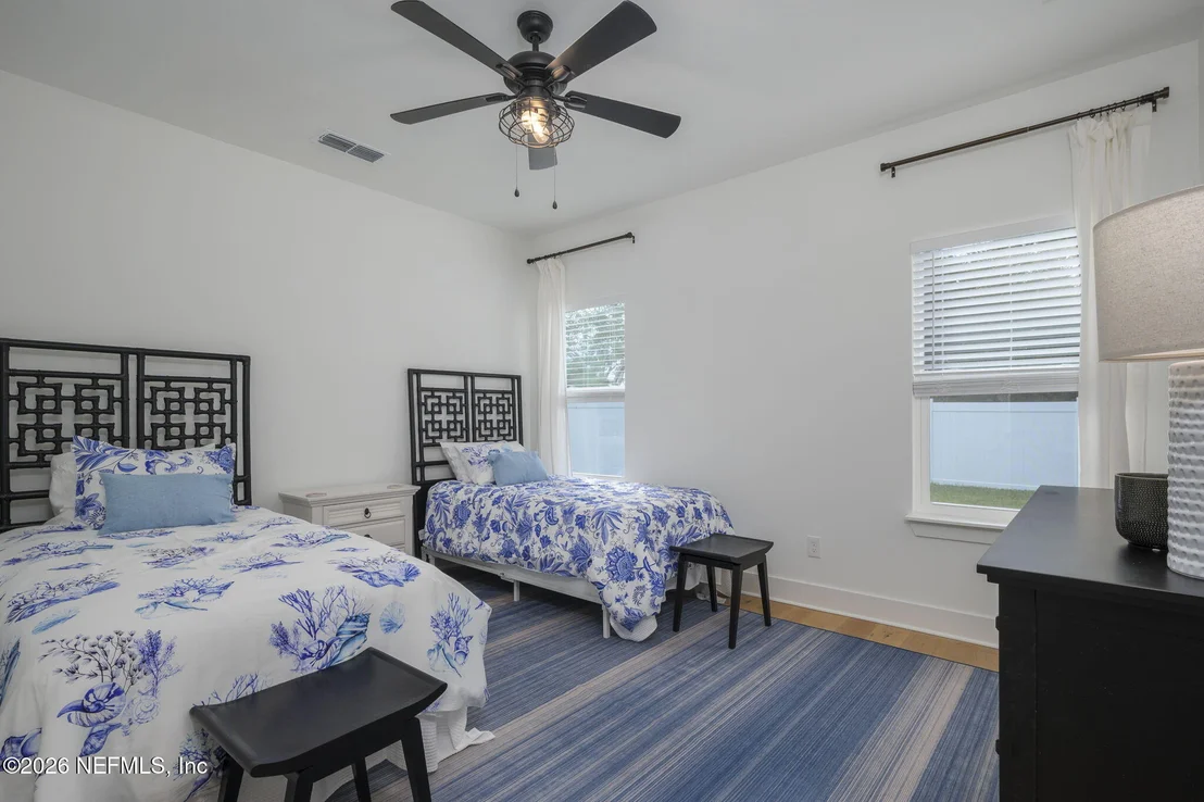 Photo of 40 MAGNOLIA Avenue