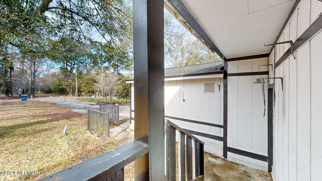 Photo of 11743 SIMMONS Road