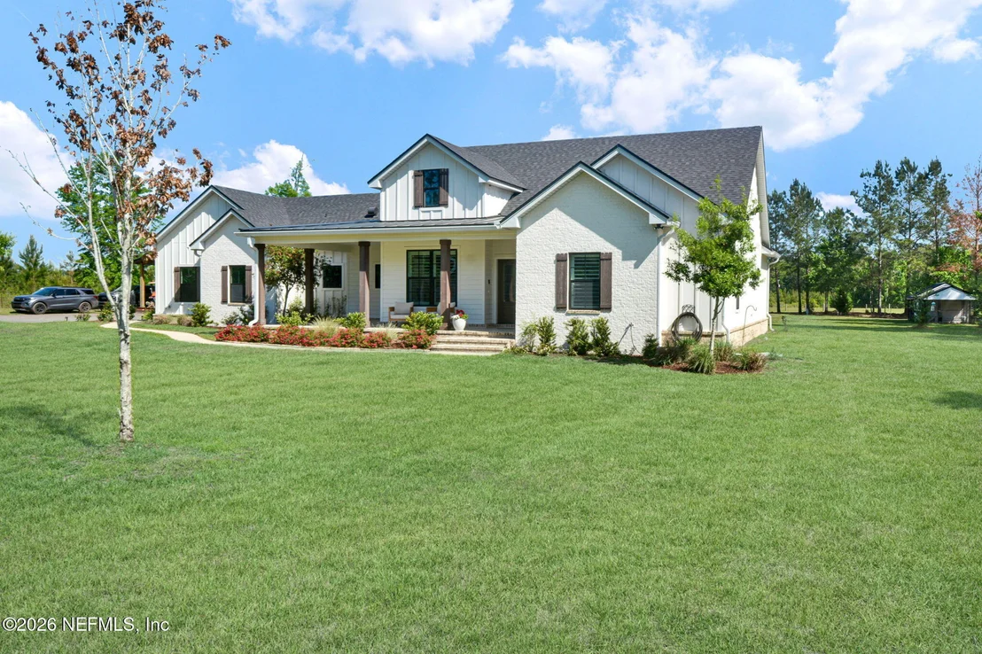 Photo of 57353 SANDY OAKS Lane