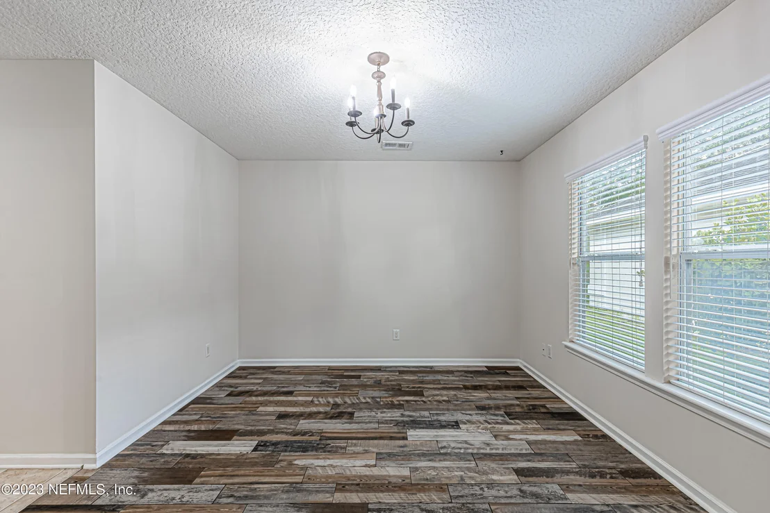 Photo of 1047 MOOSEHEAD Drive
