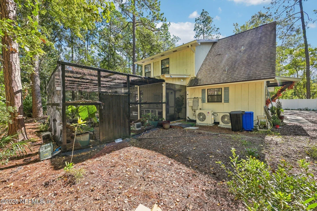 Photo of 1265 WHISPERING PINES Road
