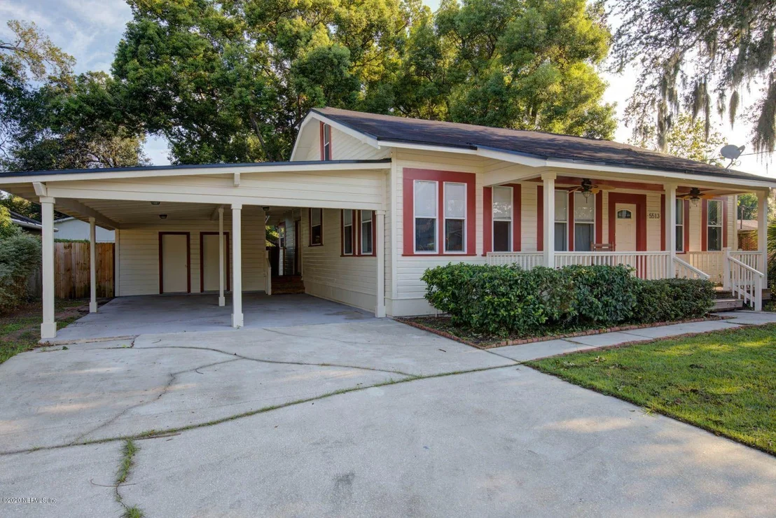 Photo of 5513 COMMERCE Street