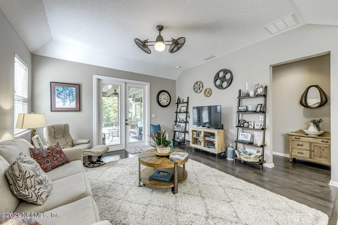Photo of 214 PLAZA DEL RIO Drive