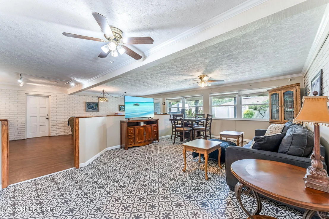 Photo of 7307 MAPLE TREE Drive