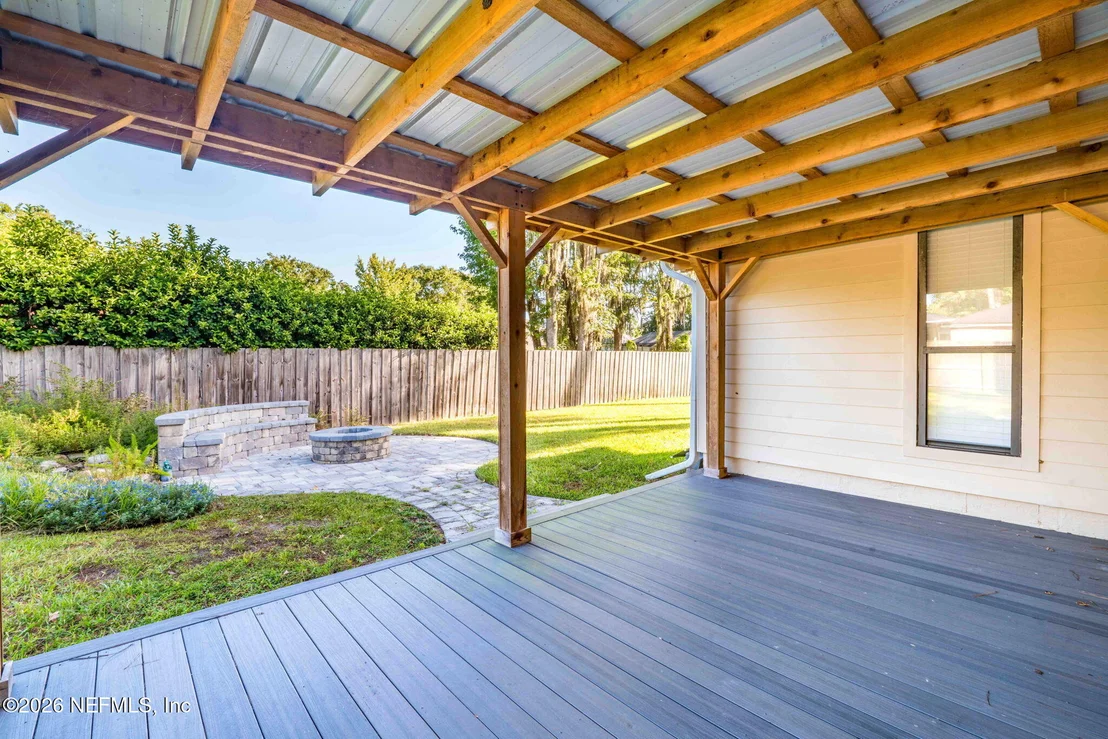 Photo of 3001 NAUTILUS Road
