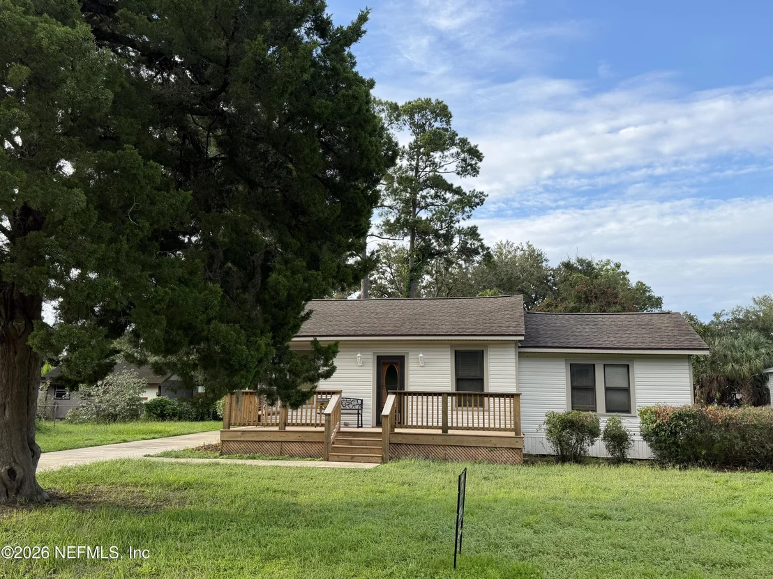 Photo of 2500 COMMUNITY Road