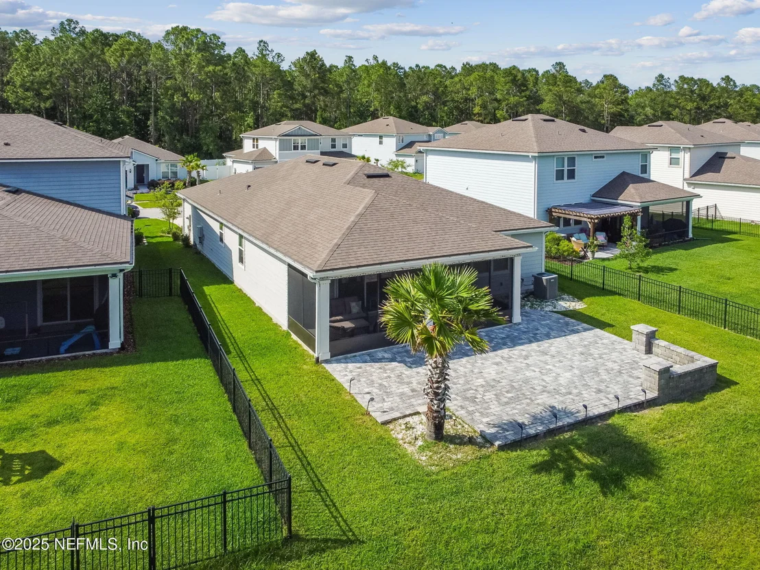 Photo of 182 MYRTLE OAK Court