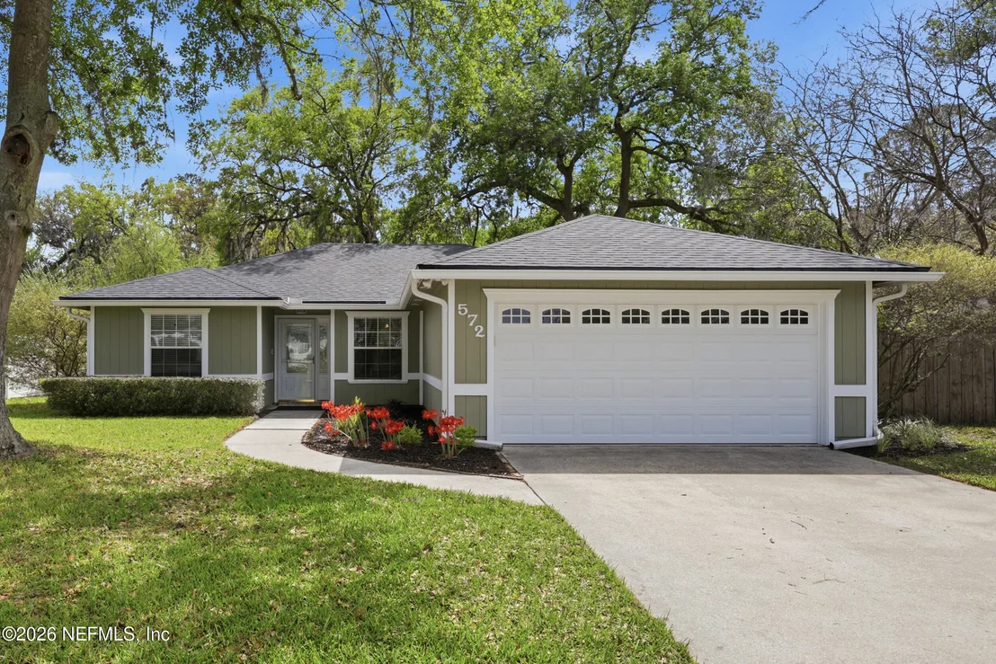 Photo of 572 COZYBROOK Lane