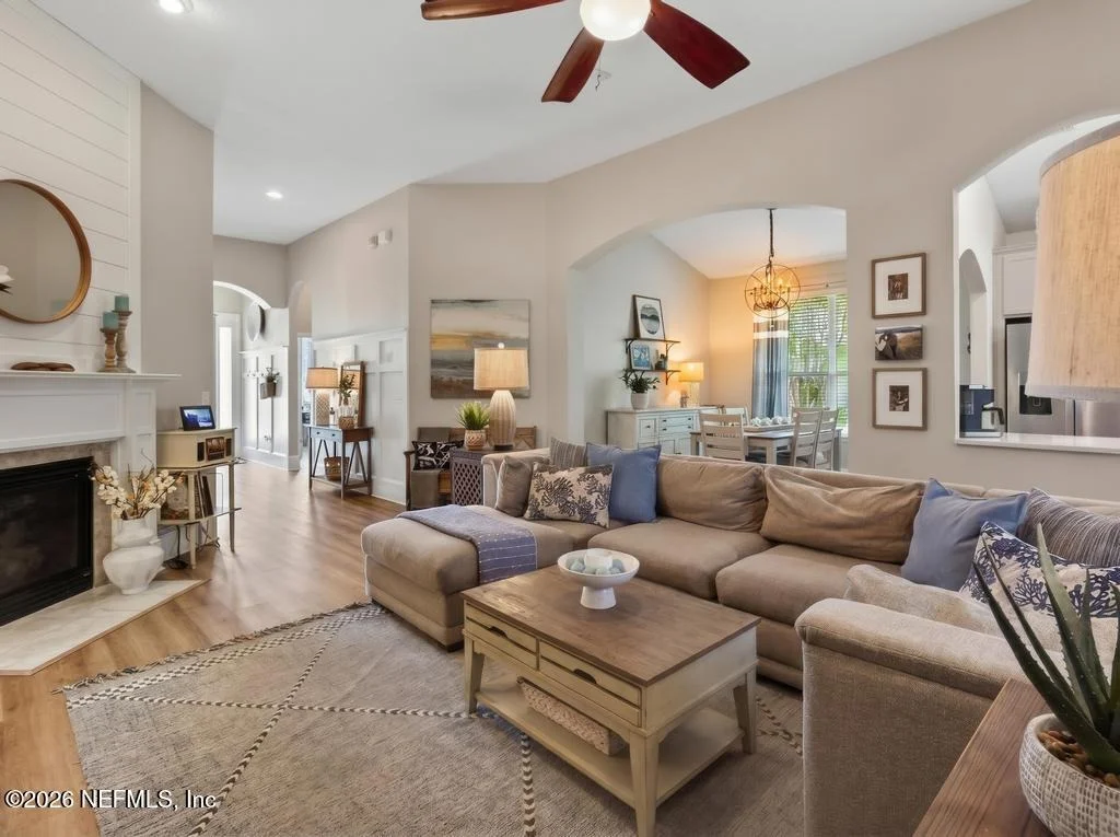 Photo of 3152 E BANISTER Road