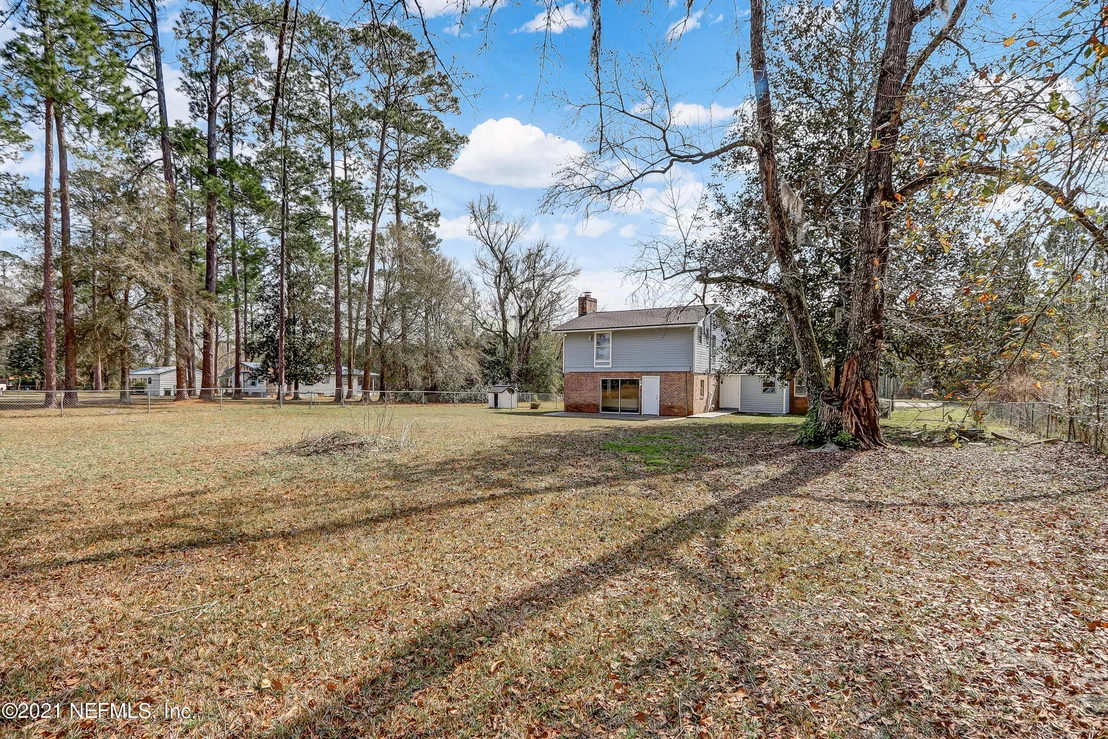 Photo of 450799 STATE RD 200